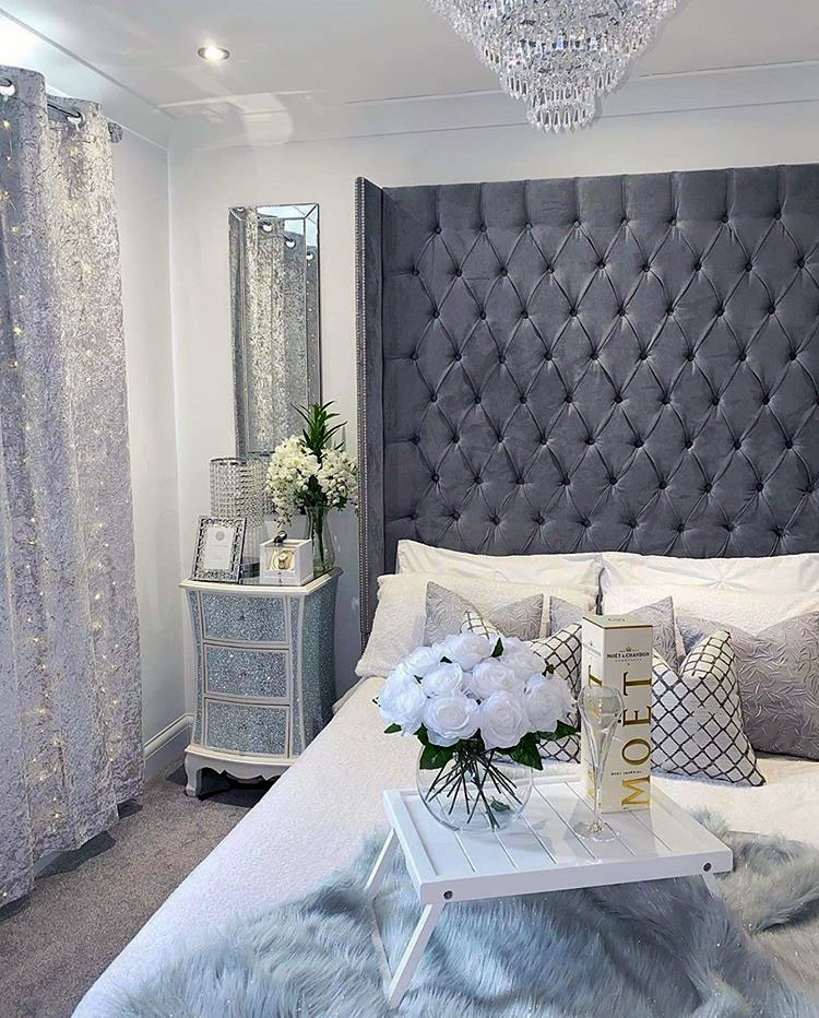 تخت خواب  پارچه ای لمسه دار